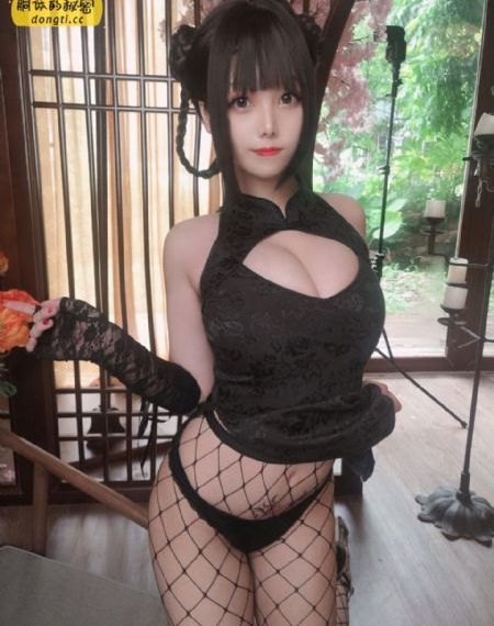 秘书上班和老板啪啪中文字幕_国产剧影视在线观看
